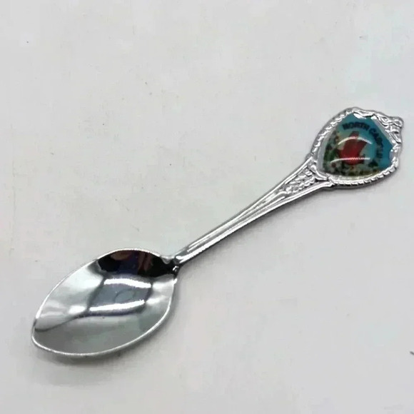 Vintage North Carolina Cardinal Souvenir Spoon Kitschy cool - Picture 1 of 4